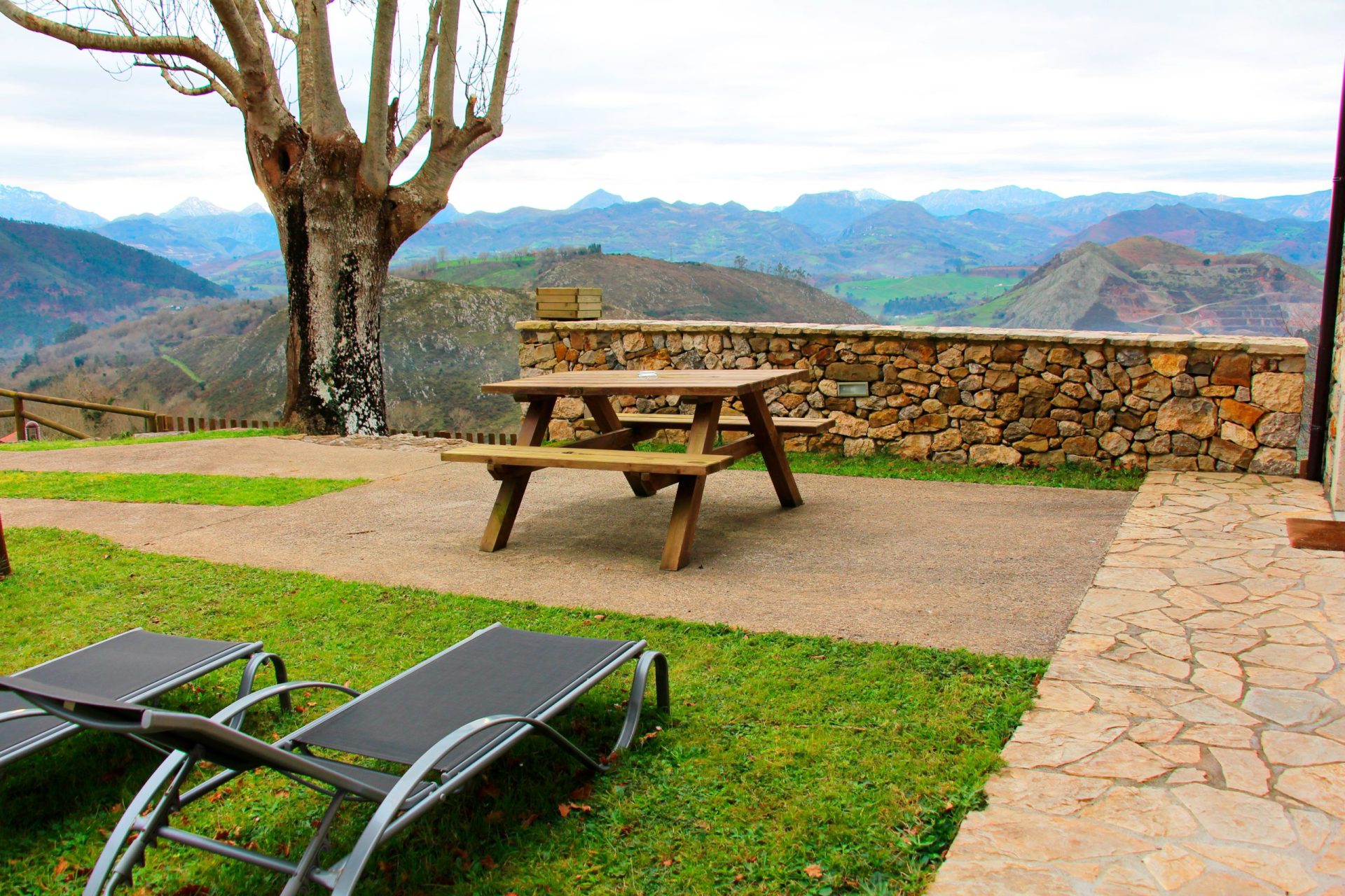 Exterior de El Fresnu, apartamento rural en asturias
